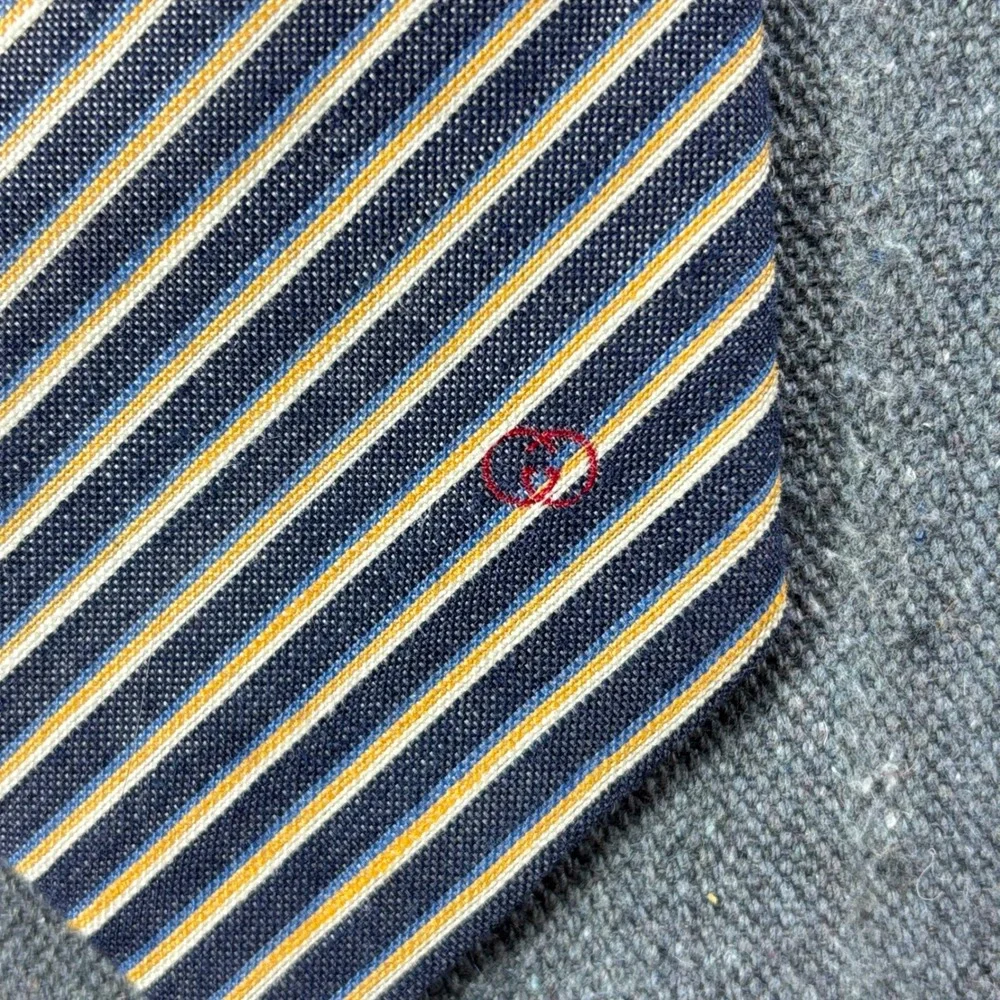 Vintage Gucci Mens Silk Linen Striped Necktie Blue Yellow Made in Italy
